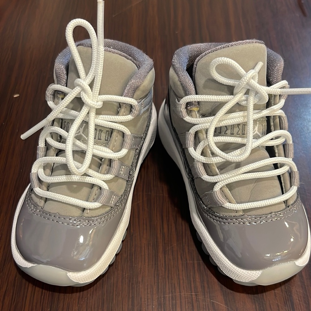 Jordan 11s